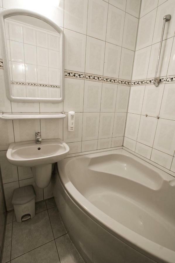 Bialy Orzel Apart otel Przemyśl Dış mekan fotoğraf
